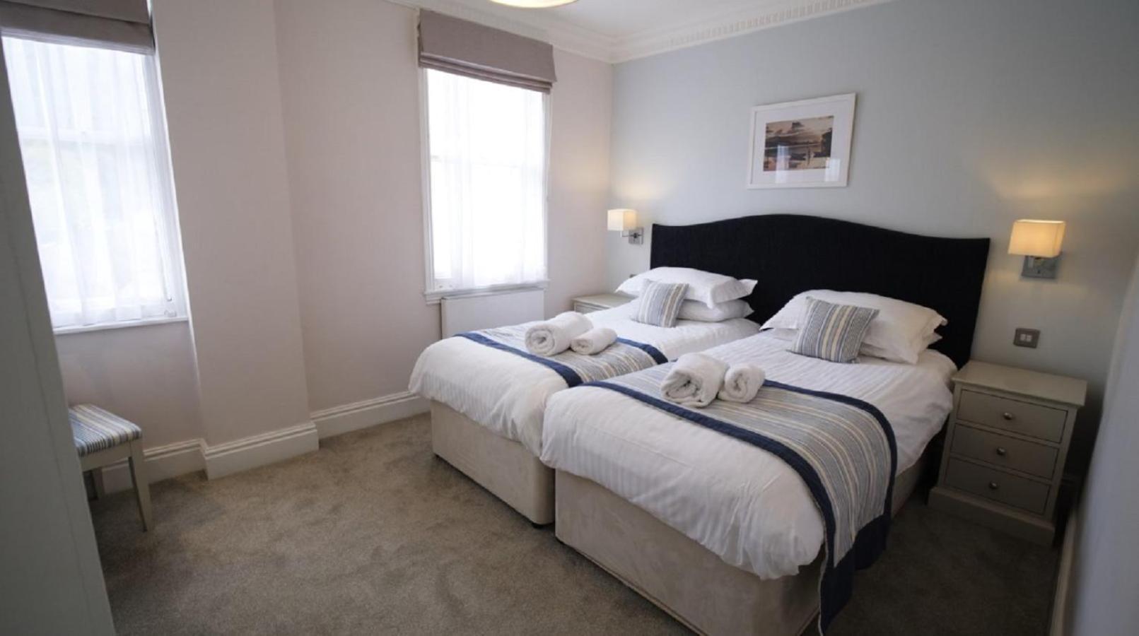 The Osborne Apartments Torquay Room photo