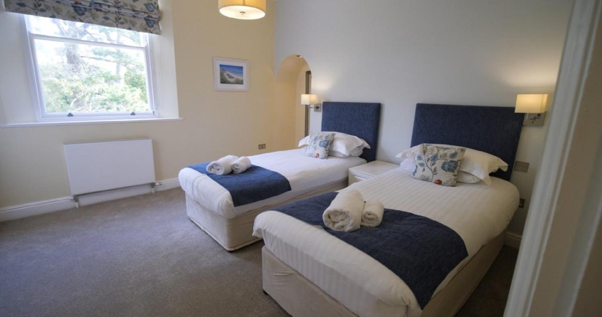 The Osborne Apartments Torquay Room photo