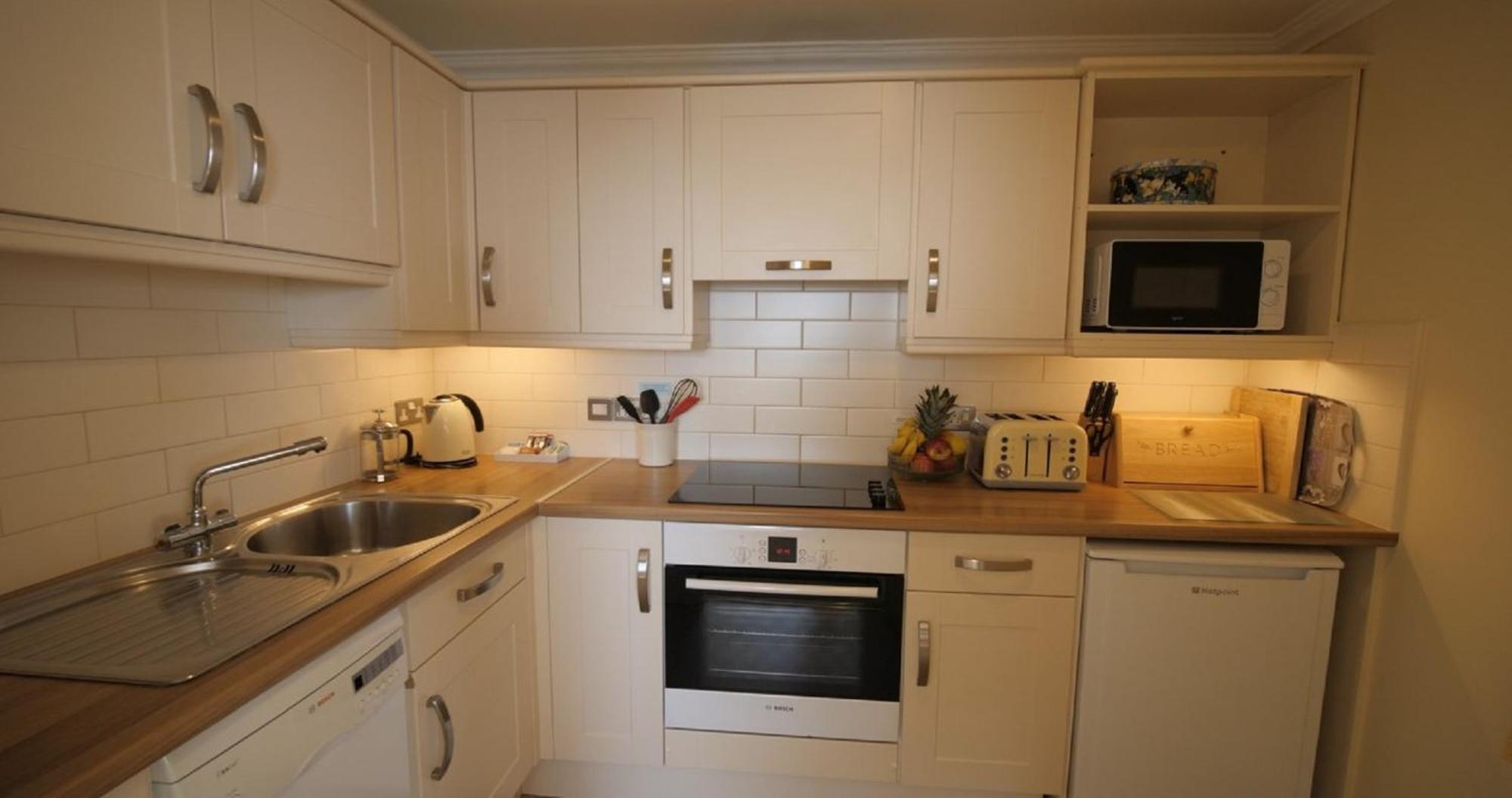 The Osborne Apartments Torquay Room photo